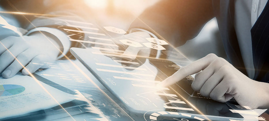 Online Technical Support - A person providing technical support through a digital interface